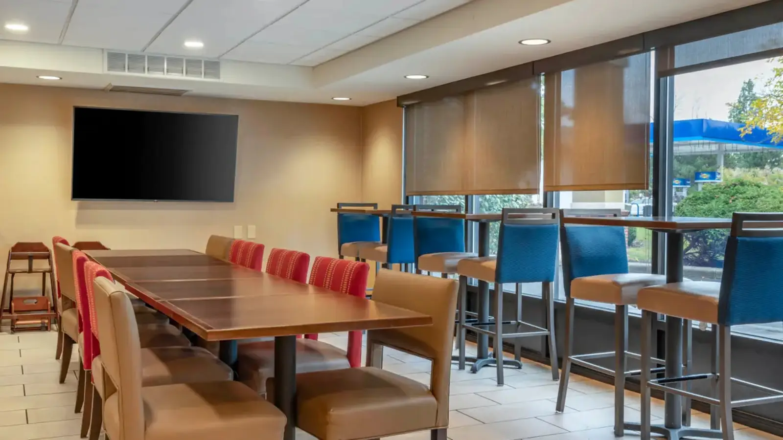 Comfortable Breakfast Comfortable Breakfast